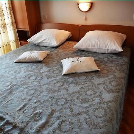 Apartment Eufemija-Rab Kampor Esterno foto
